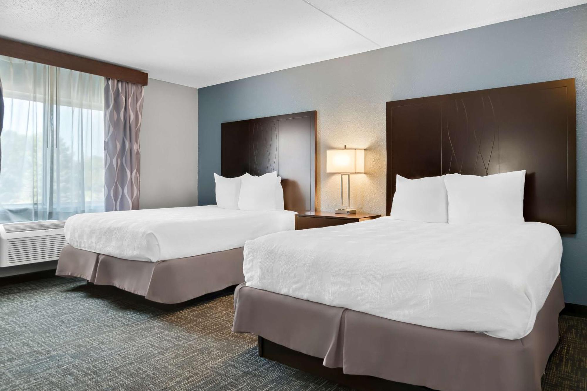 Best Western Plus Flint Airport Inn & Suites Exterior photo